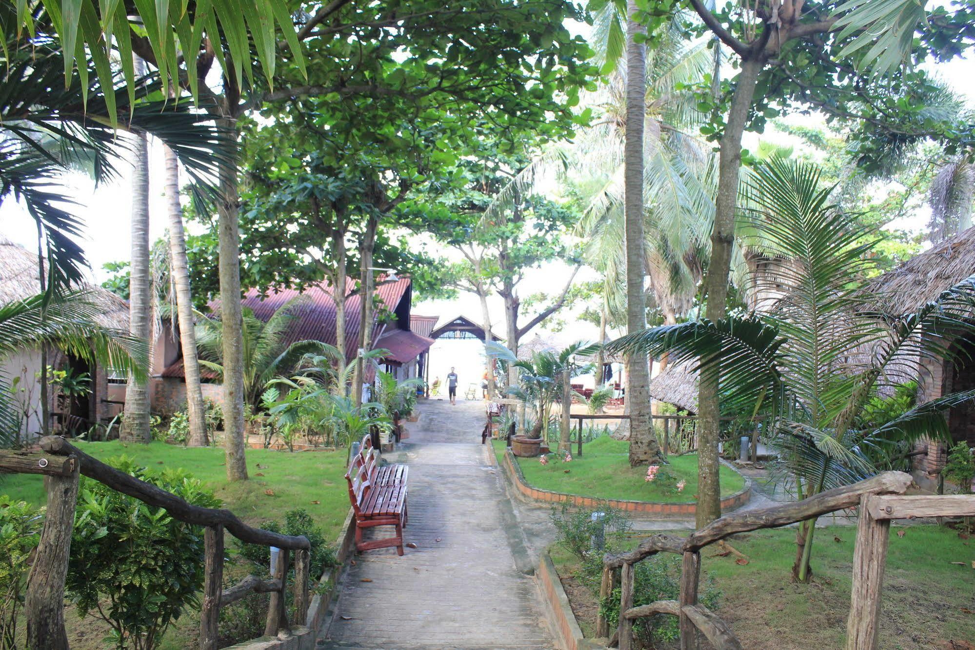 Lien Hiep Thanh Homestay & Beach Bar Phú Quốc Exterior photo